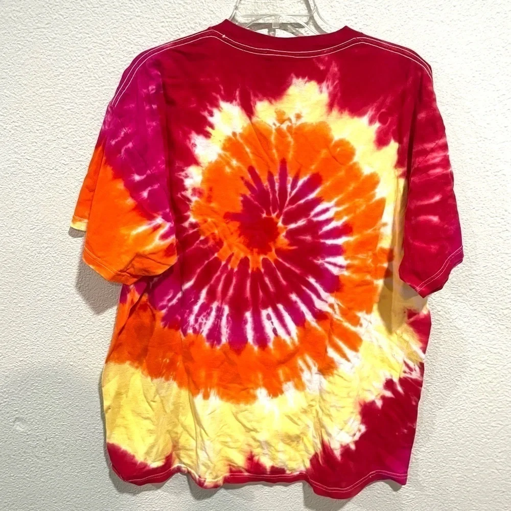 TIME 2 CELEBRATE Dynomite spiral tie dye short sleeve T-shirt size XL - Picture 4 of 5